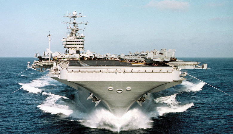 Francuski lotniskowiec opuszcza Bałtyk