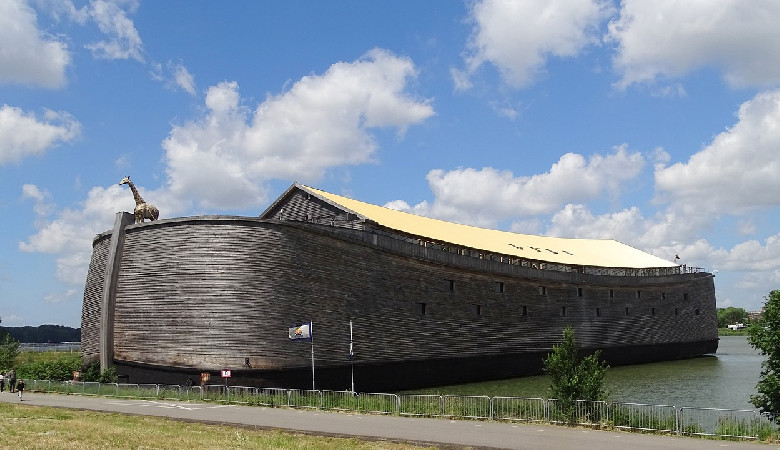 AAA Arkę Noego tanio sprzedam